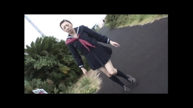おばさん セーラー服 熟女
